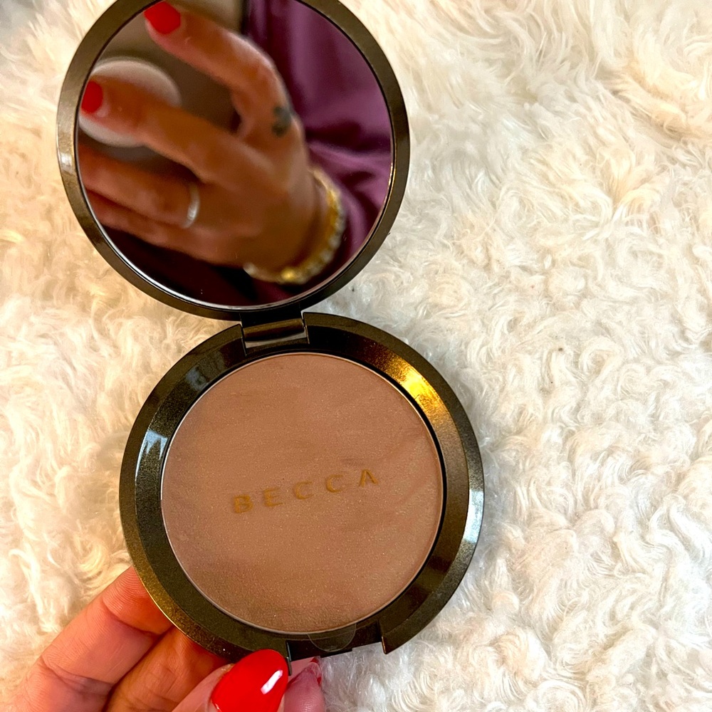 Becca Sunlit Bronzer - Bronzed Bondi